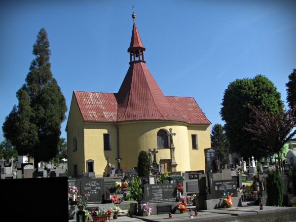 Drahotuše - hřbitovní kaple sv.Anny