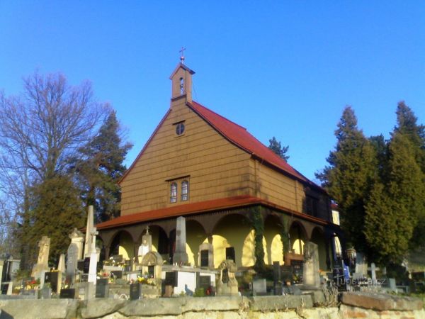 dřevěný kostel sv. Jana Křtitele na Zámečku - tip na výlet