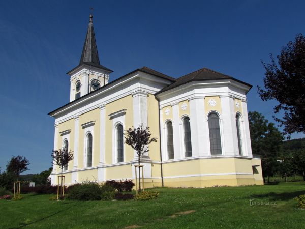 Drysický kostel Narození Panny Marie - tip na výlet