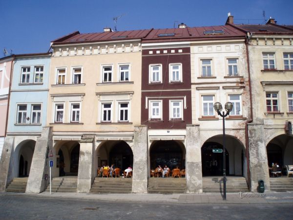 Dům čp. 159 na Velkém náměstí v Hradci Králové