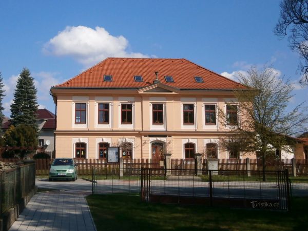 Evangelická reformovaná škola v Černilově