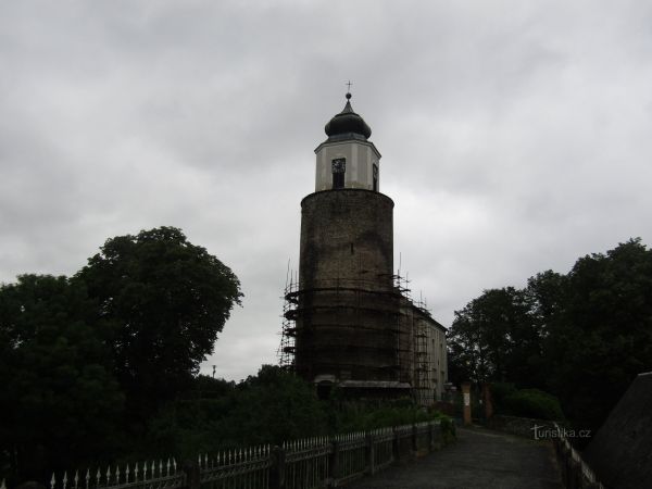 Frýdberk-hradní zříceniny posloužily jako kostel