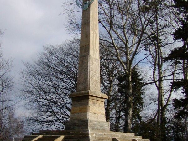 Gothard - Riegrův obelisk - tip na výlet