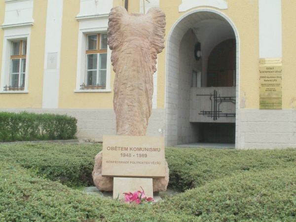 Havlíčkův Brod - pomník obětem komunismu