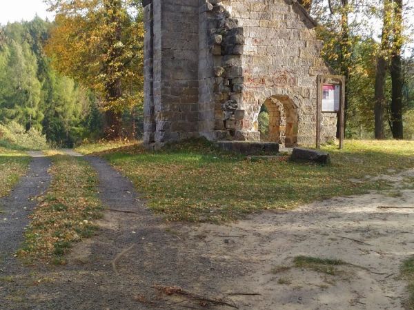 Historický střelecký terč v Chřibské. - tip na výlet