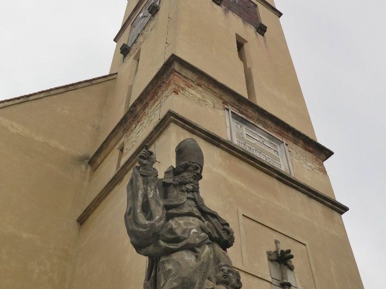 Horní Vidim (Vidim) - kostel sv. Martina se sochami sv. Augustina a sv. Anny