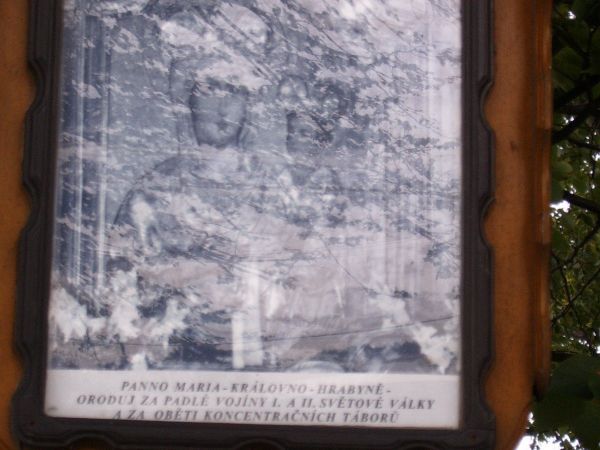Hrabyně - mariánský obrázek věnovaný Obětem válek - tip na výlet
