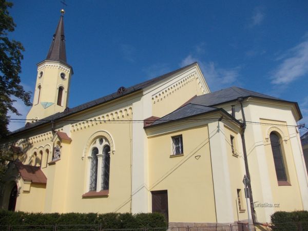 Hrabyně - pútný kostol Nanebovzatia Panny Marie - tip na výlet