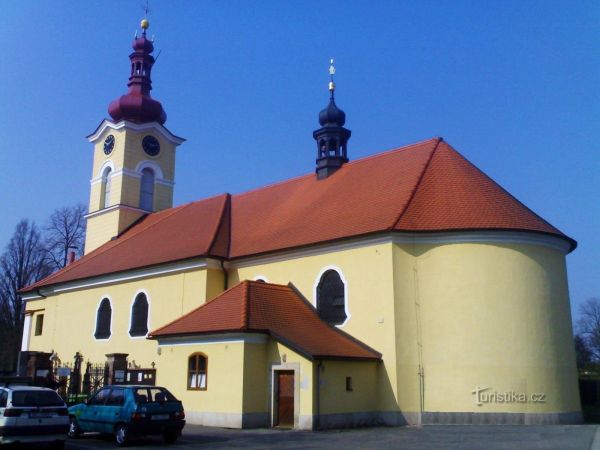 Hradec Králové - kostel sv. Pavla na Pouchově - tip na výlet