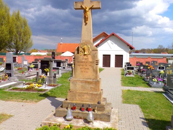 Hřbitov v Srchu