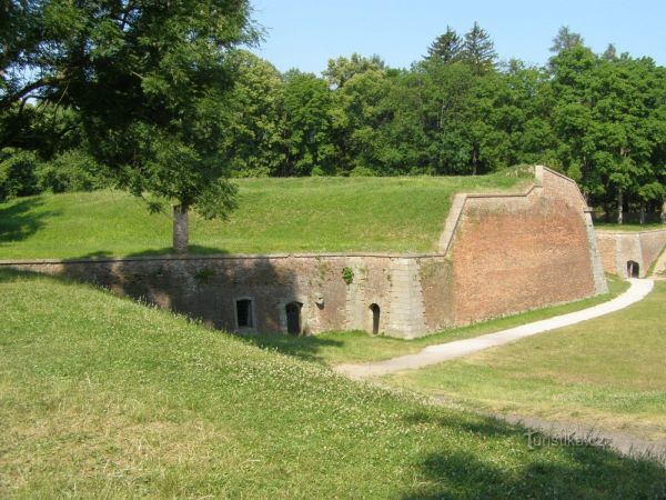 Josefov - pevnost, vstup do podzemí