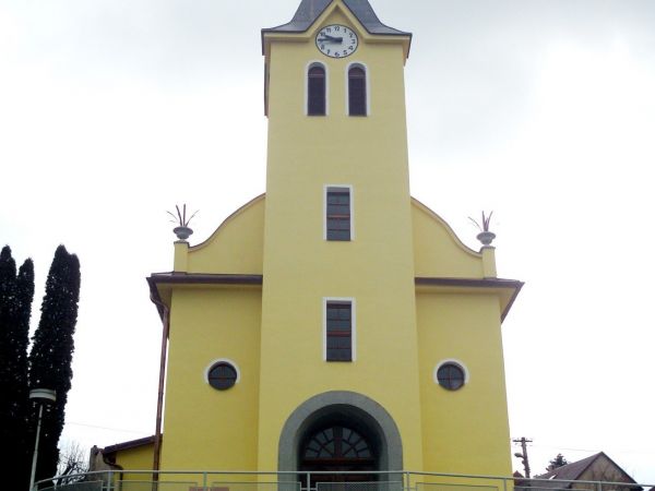 Komárov - kostel sv. Antonína Paduánského