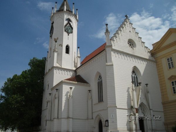 Kostel Povýšení sv. Kříže v Teplicích