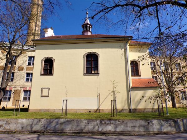 Kostel sv. Anny ve Skřivanech