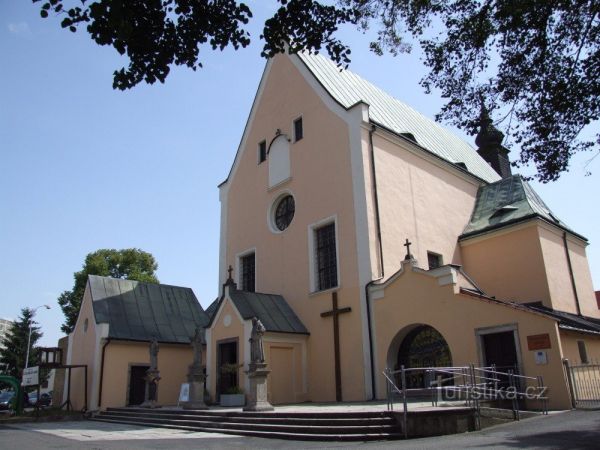 Kostel sv. Antonína a klášter v Sokolově