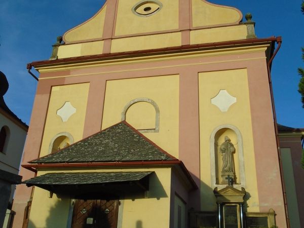 Kostel sv. Ducha na Hořičkách - tip na výlet