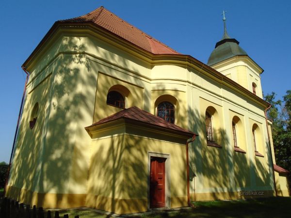 Kostel sv. Gotharda, biskupa na Vysokém Chvojně