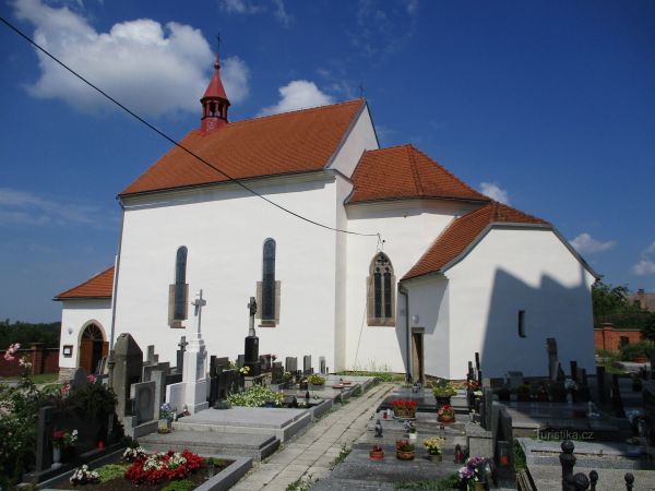 Kostel sv. Jakuba Staršího, apoštola v Černčicích - tip na výlet