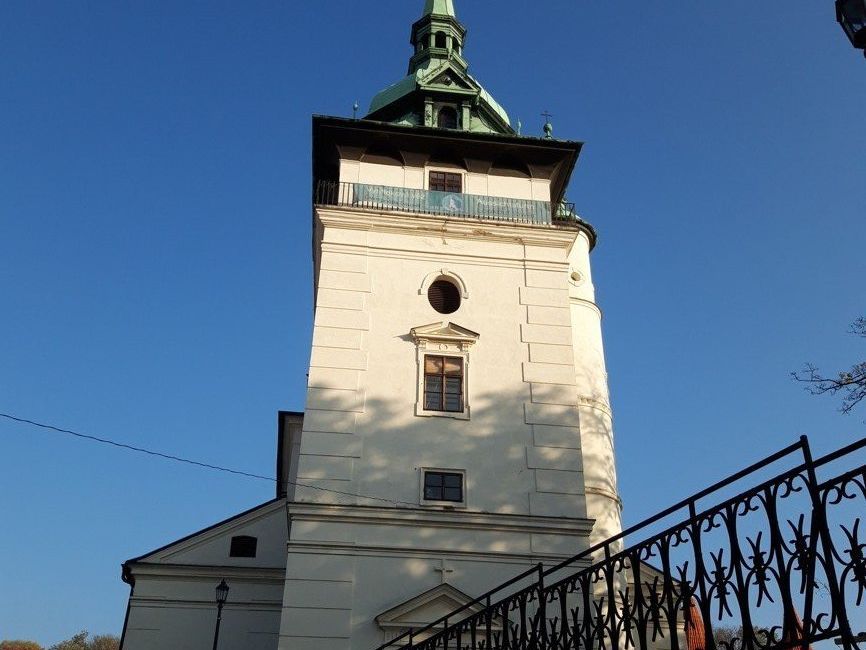 Kostel sv. Jana Křtitele a vyhlídková věž v lázních Teplice