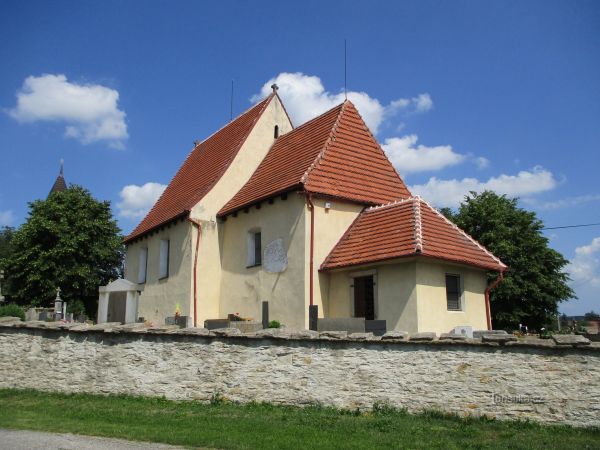 Kostel sv. Jana Křtitele v Rohenicích