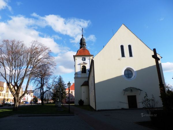 Kostel sv. Vavřince ve Vracově - tip na výlet