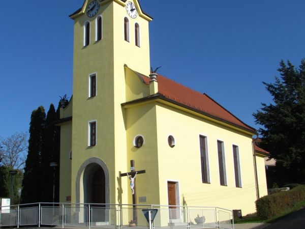 Kostelík sv.Antonína Paduánského v Komárově
