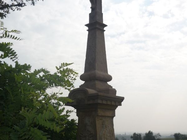 Kříž na Komárovském  kopci