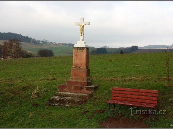 Kříž nad Velkými Svatoňovicemi