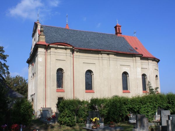 Krouna - kostel sv. Michaela Archanděla - tip na výlet
