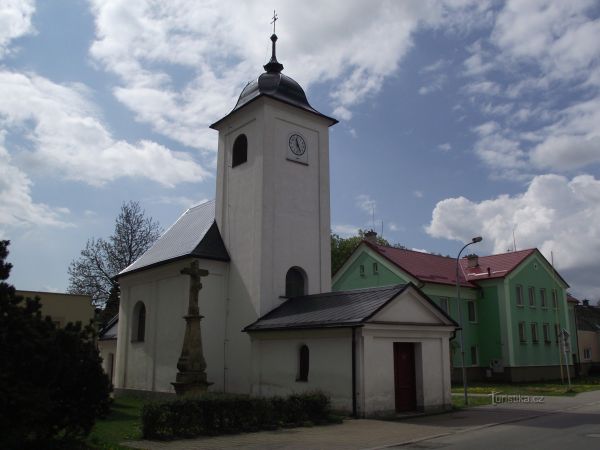 Leština – kaple sv. Václava - tip na výlet