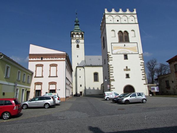 Lipník nad Bečvou - kostel sv.Jakuba a zvonice - tip na výlet