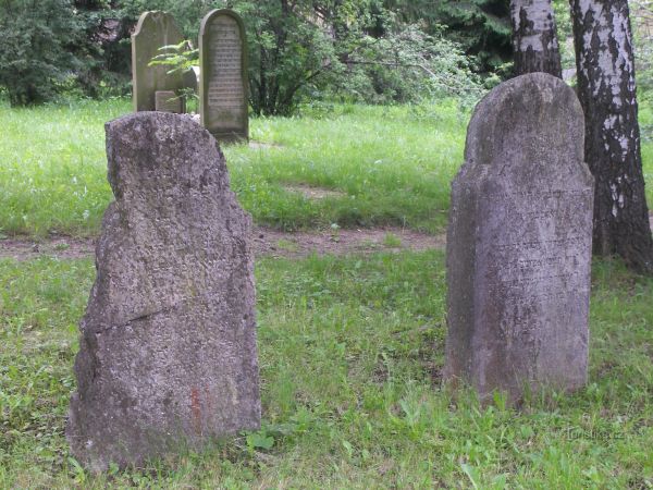 Lipník nad Bečvou - starý židovský hřbitov