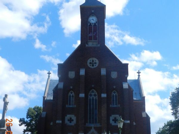 Liptaň - kostel Nanebevzetí Panny Marie s místním hřbitovem