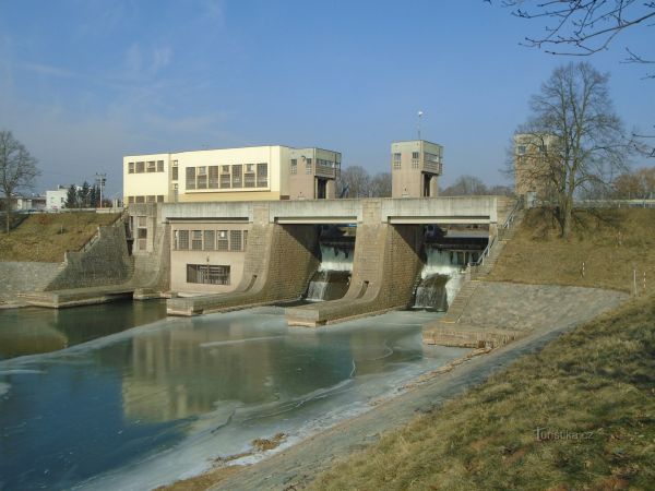 Malá vodní elektrárna v Předměřicích nad Labem