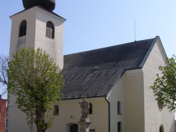 Morašice - kostel sv. Petra a Pavla - tip na výlet