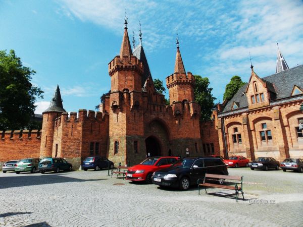 Na atraktivní podívanou do pohádkového zámku v Hradci nad Moravicí - tip na výlet