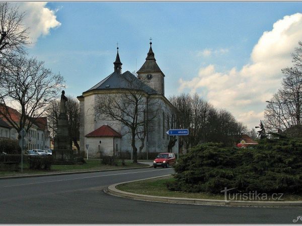 Nechanice - Hrádek u Nechanic přes Zvíkov a Kunčice