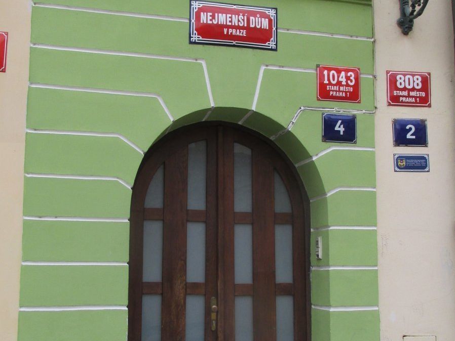 Nejmenší dům v Praze