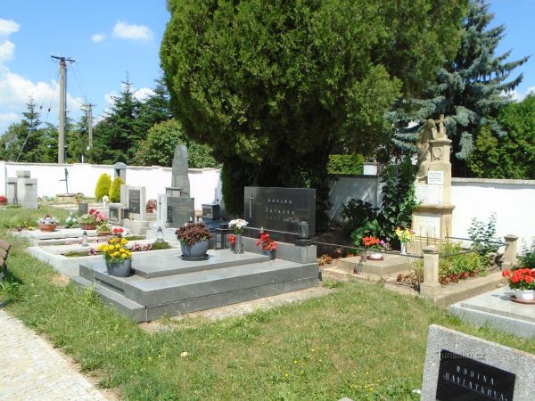 Nový hřbitov ve Světí - tip na výlet