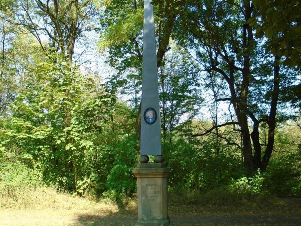 Obelisk knížete Karla de Ligne v Josefově