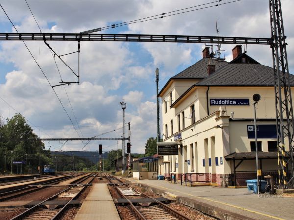 Od vlaku k vlaku - Z Rudoltic přes Nový zámek do Lanškrouna - tip na výlet