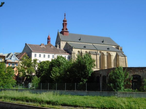 Osudy augustiniánského kláštera v Jaroměři a jeho předchůdců
