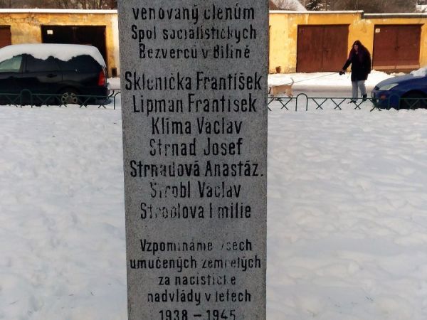 Památník obětem II. světové války v Bílině.