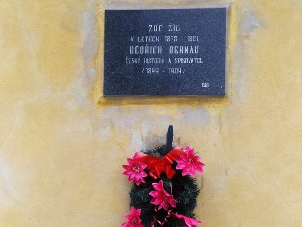 Pamětní deska Bedřicha Bernau