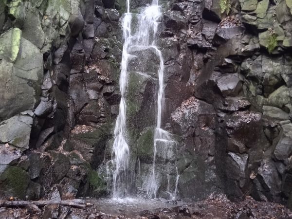 Pekelský vodopád a údolí Pekelského potoka - tip na výlet