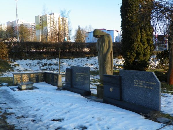 Pomník obětem 2. sv. války - tip na výlet