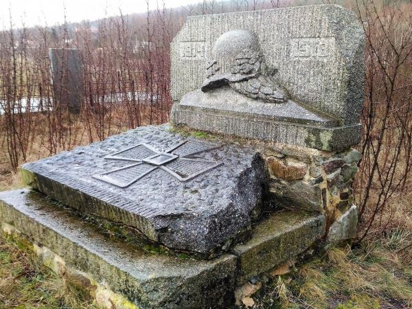 Pomník obětem I. světové války v Lubenci - tip na výlet