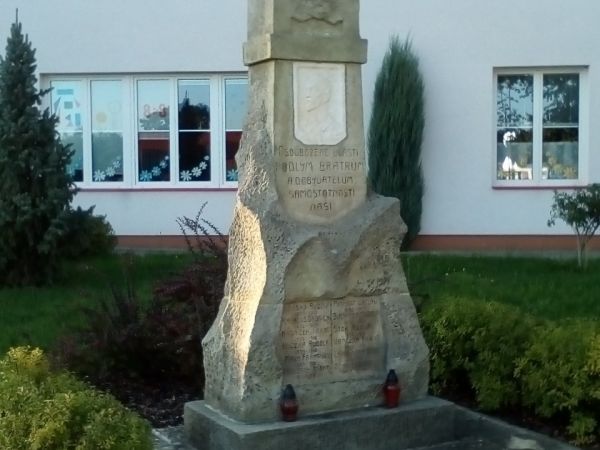 Pomník obětem první světové války v Srchu