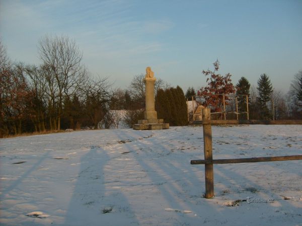 Pomník u obce Habřina - tip na výlet