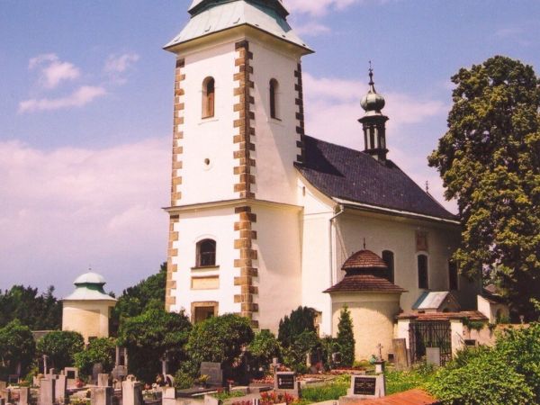 Předhradí - kostel Panny Marie Sedmiboletné - tip na výlet